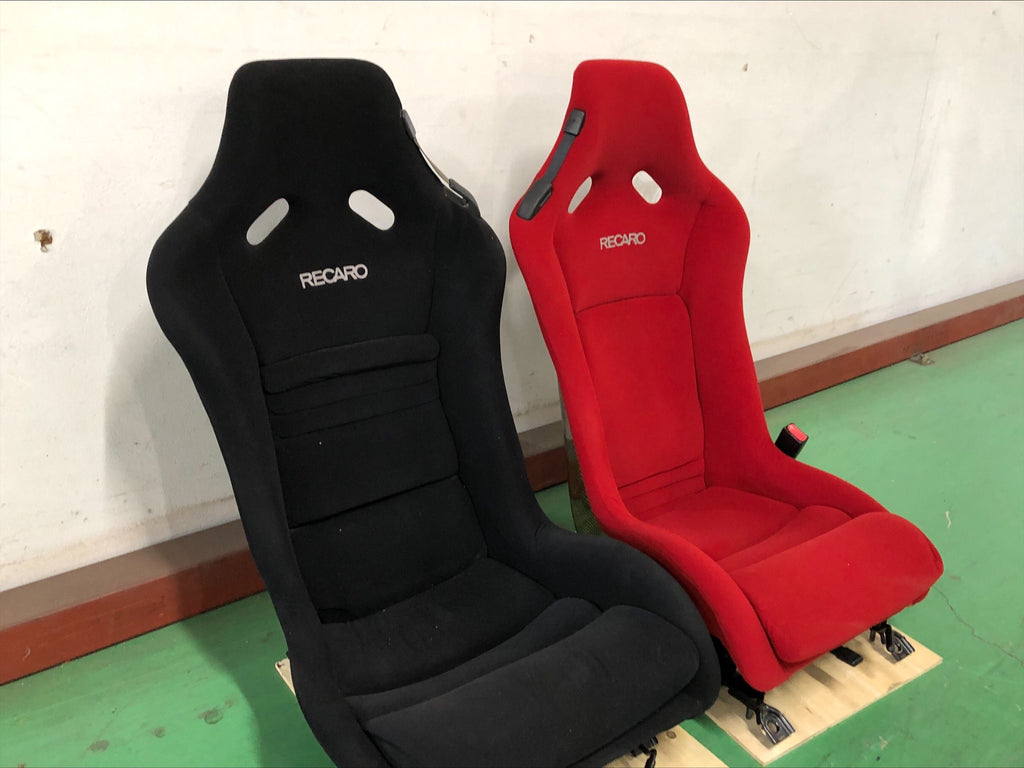 Wow! RECARO Carbon seats straight from Mazda RX7 FD3S.