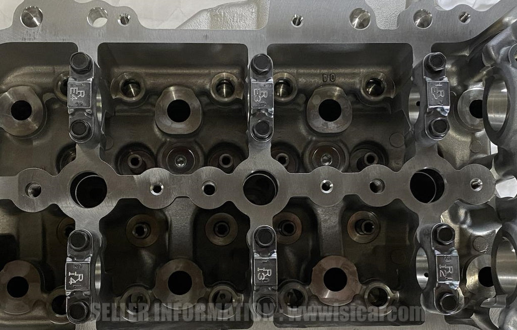 TOYOTA LAND CRUISER WAGON JFA300L CYLINDER HEAD RH 11101-62090