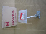 HONDA V45 MAGNA RC28 PETCOCK ASSY. 16950-MA4-671 fuel tank on off reserve MOTO !