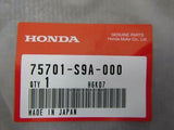 HONDA NSX NSX-R NA1 NA2 EMBLEM, REAR CENTER (H) 75701-S9A-000 ORIGINAL JDM PARTS