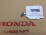 HONDA CBR900RR FIREBLADE SC44 00-01 BOLT FLANGE (8X18) 96300-08018-00 fuel tank