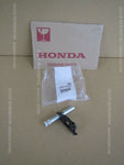 HONDA XR650R RE01 2005 SPINDLE GEARSHIFT 24610-MBN-670 off road motorbike parts