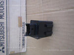 MITSUBISHI PAJERO L141G L149G V24W V44W CONTROL UNIT,DOOR MB666637 importada JDM