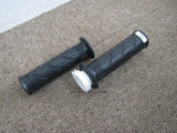 HONDA CBR600RR 2010 HANDLE GRIP SET 53166-MY9-890 53140-MCF-000 part for my bike