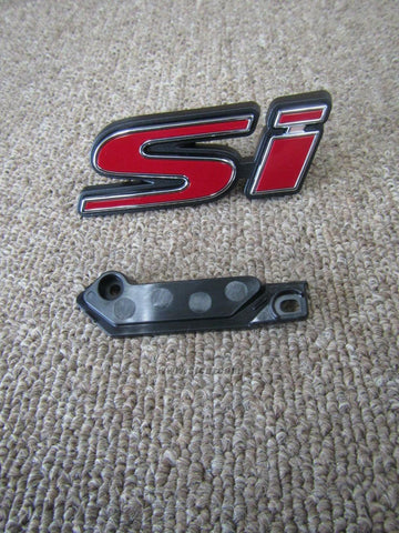 HONDA CIVIC SEDAN SI 6 2013 FRONT EMBLEM (SI) 75732-TR7-A11 BAGIAN JAPANESE ASLI