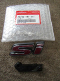 HONDA CIVIC SEDAN SI 6 2013 FRONT EMBLEM (SI) 75732-TR7-A11 BAGIAN JAPANESE ASLI