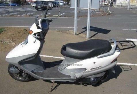 HONDA SPACY125 CHA125S JF04 VALVE and STEM SEAL SET 14711-KCW-000 14721-KCW-000