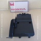 HONDA CB1300 SUPER FOUR SC54 COVER, BATTERY 50330-MEJ-000