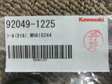 KAWASAKI 1995 ZX1100-E1 GPZ 1100 REAR SUSP SEAL, OIL MHA18244 92049-1225 RICAMBI