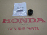 HONDA CBX1000 CB1 SEAL BOOT REAR BRAKE CALIPER PIN 45133-371-006 genuine spares!