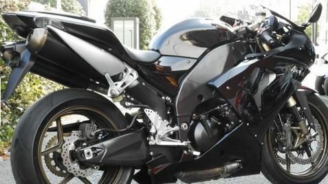 KAWASAKI ZX-10R 2006 CAP 11065-0143