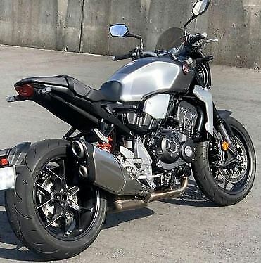 HONDA CB1000R ABS 2019 PLATE, DRIVE CHAIN GUIDE 11355-MKJ-D40