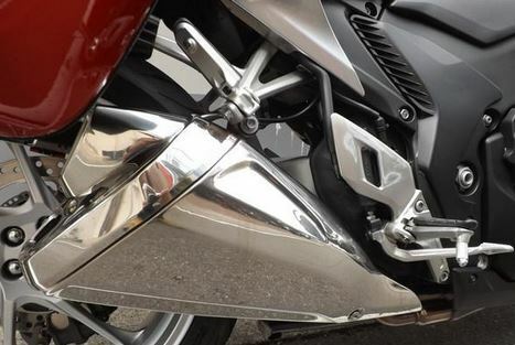 HONDA VFR1200F 2014 SC63 STAY, FR. FUEL TANK 17523-MGE-000