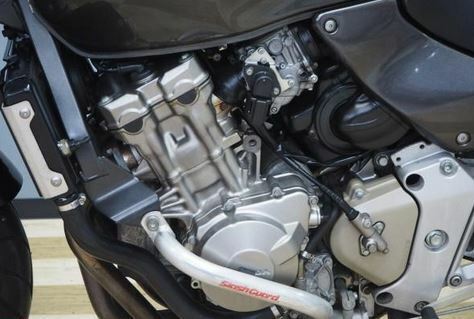 HONDA CB600F HORNET 600 PC34 PIPE, THREE WAY JOINT 16960-ME9-000
