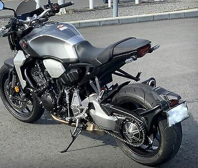 HONDA CB1000R ABS 2019 SWITCH ASSY., TURN SIGNAL 35200-MKJ-A01