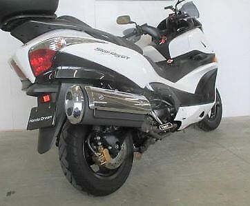 HONDA SILVER WING 400 GT ABS NF03 BOLT, FLANGE, 6X25 95701-0602500