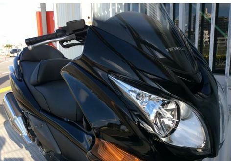 HONDA SILVER WING 400 GT ABS NF03 COLLAR A, RR. FENDER 80108-061-010